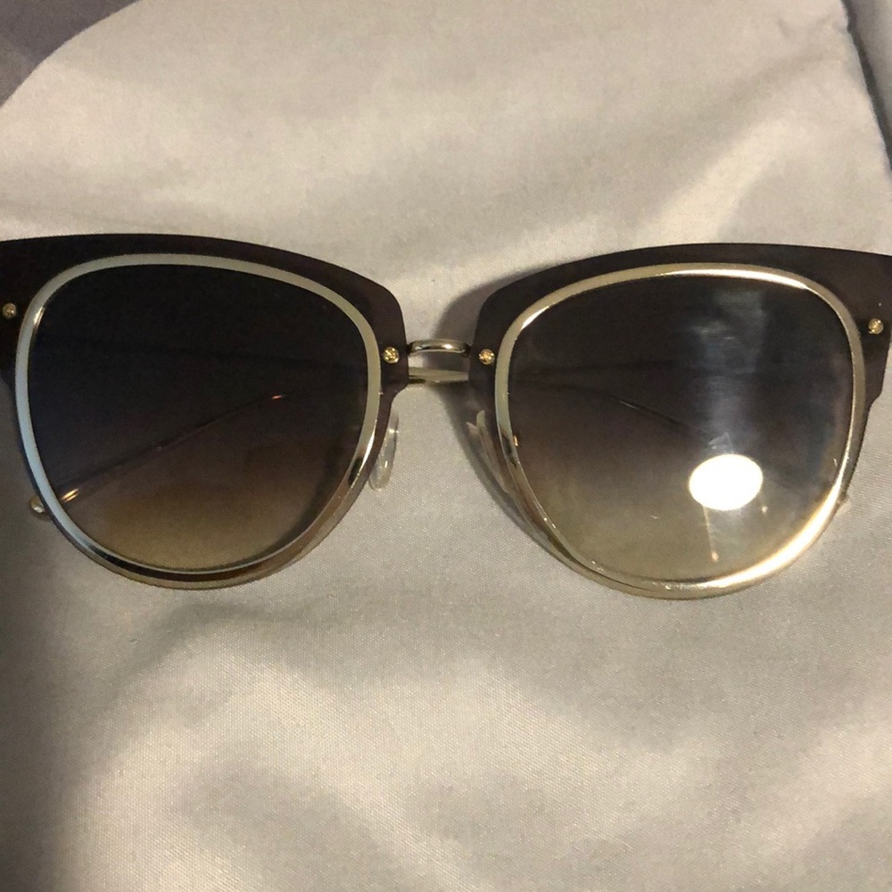 DIFF sunglasses x Demi